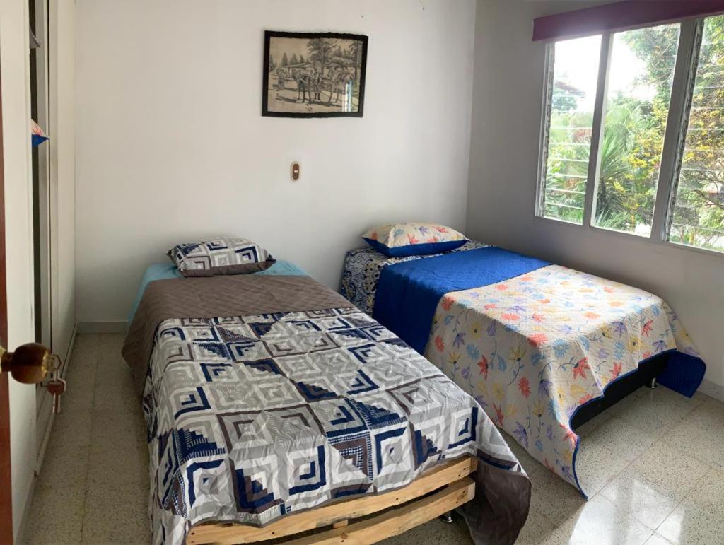 Hostel Kumho Alojamiento Medellín Buitenkant foto