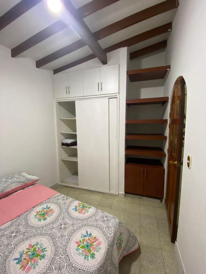 Hostel Kumho Alojamiento Medellín Buitenkant foto
