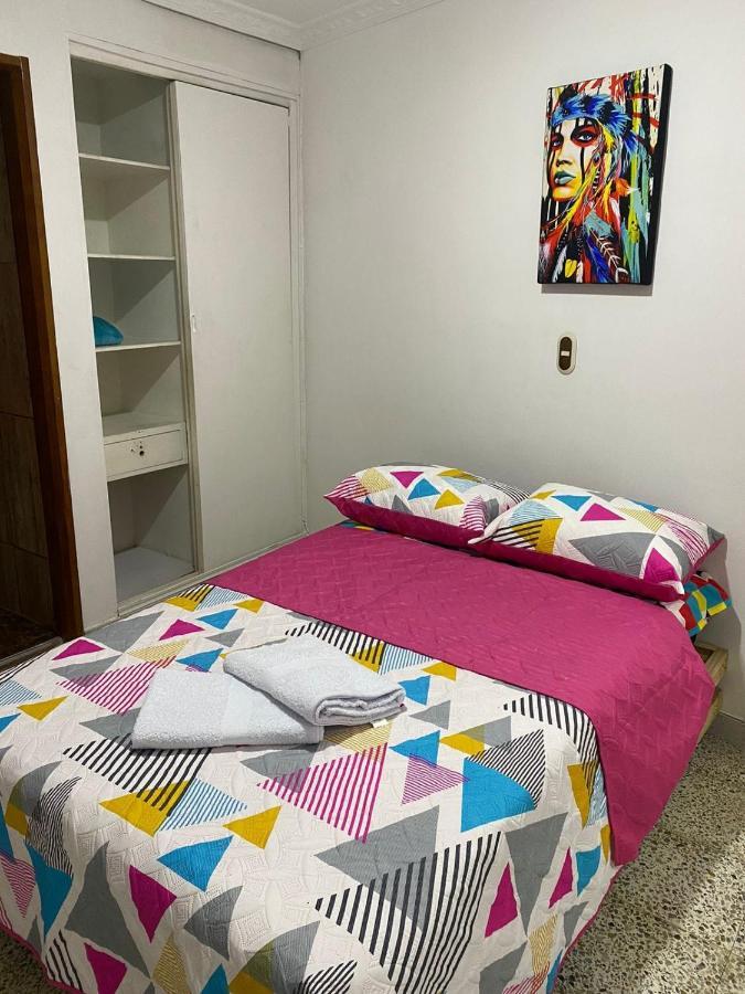Hostel Kumho Alojamiento Medellín Buitenkant foto