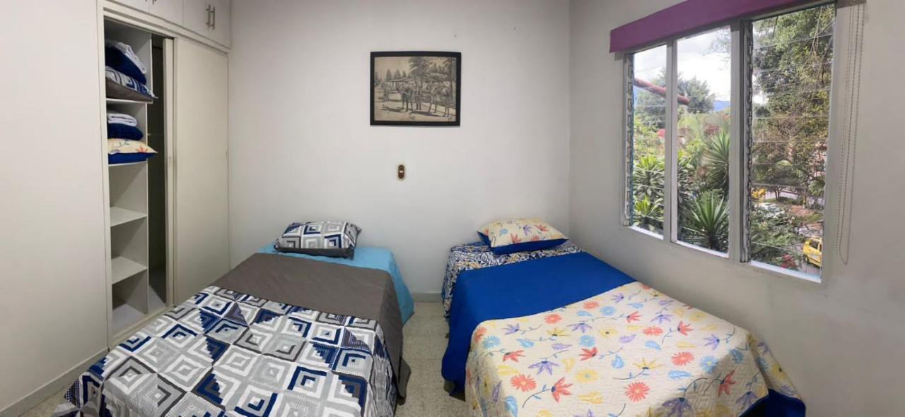 Hostel Kumho Alojamiento Medellín Buitenkant foto